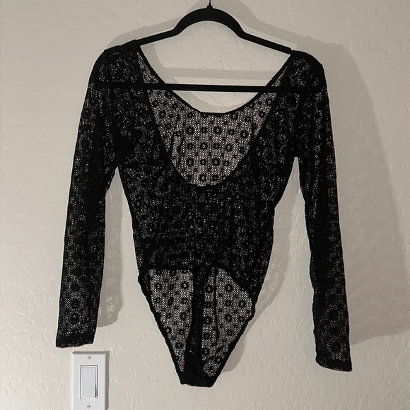 Victoria Secret Black lace bodysuit long sleeve Low Back size M/L Thong back. - Picture 2 of 9
